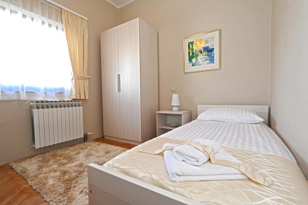 Apartments Villa Violet Zadar Room photo